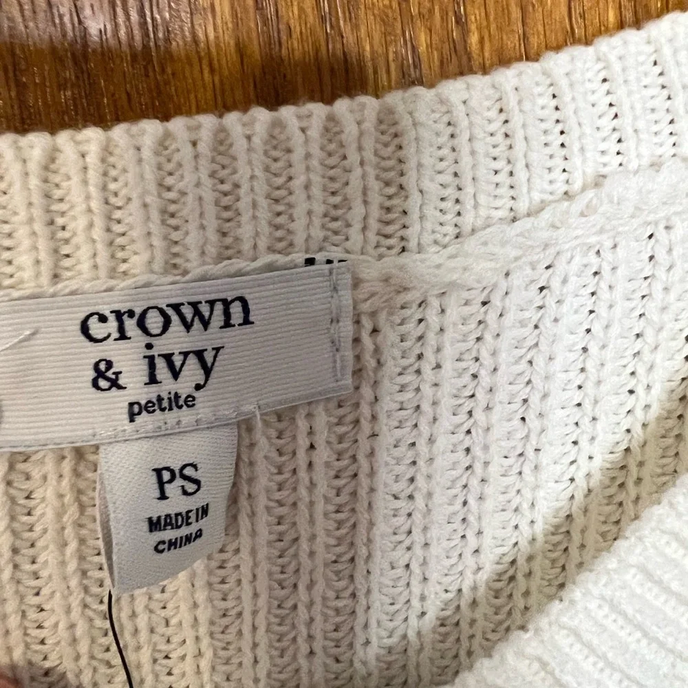 New! Crown And Ivy Sweater Pink Rage Combo P Small‎
